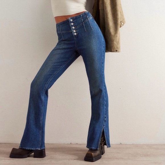 NWT Free People We The Free CRVY Nix Corset Jeans Slim Flare Slit Denim - Picture 1 of 14